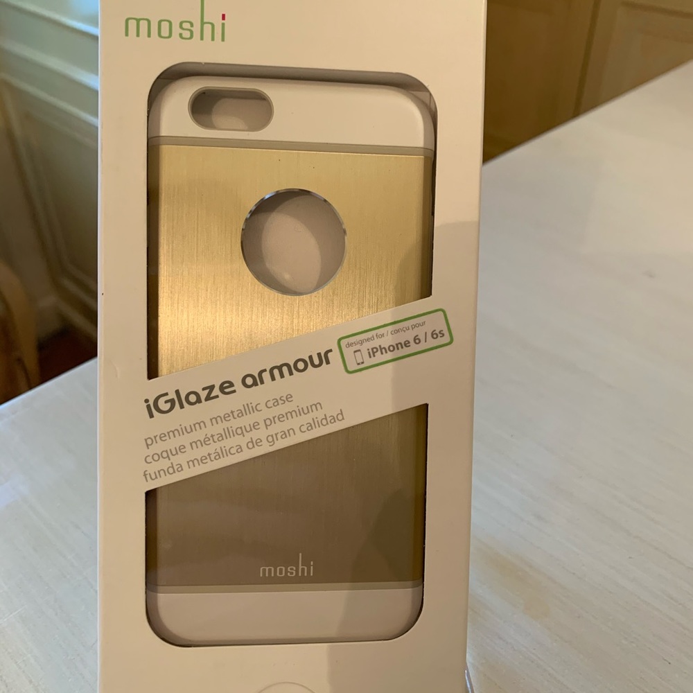 Moshi IGlaze Armor protective case for iPhone 6/6s